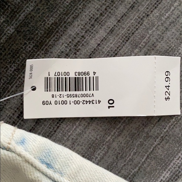 Old Navy Girls Adjustable waist stretch shorts - Picture 3 of 3